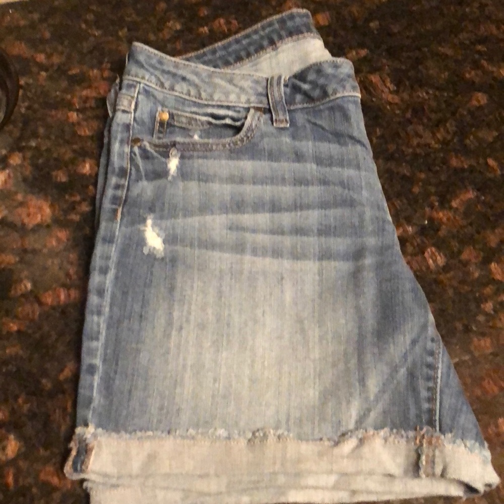 Jennifer Lopez Jean shorts